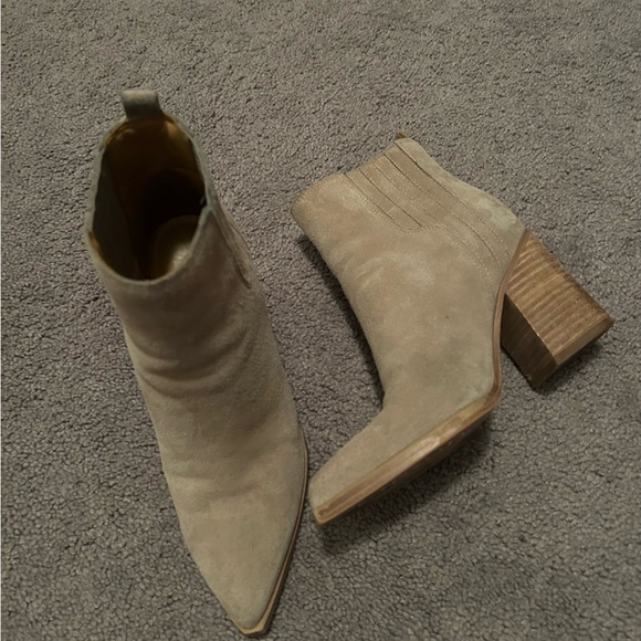 Marc Fisher oshay booties size 6 - Picture 4 of 11